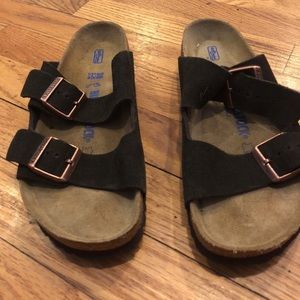 LIKE NEW soft footbed Birkenstocks